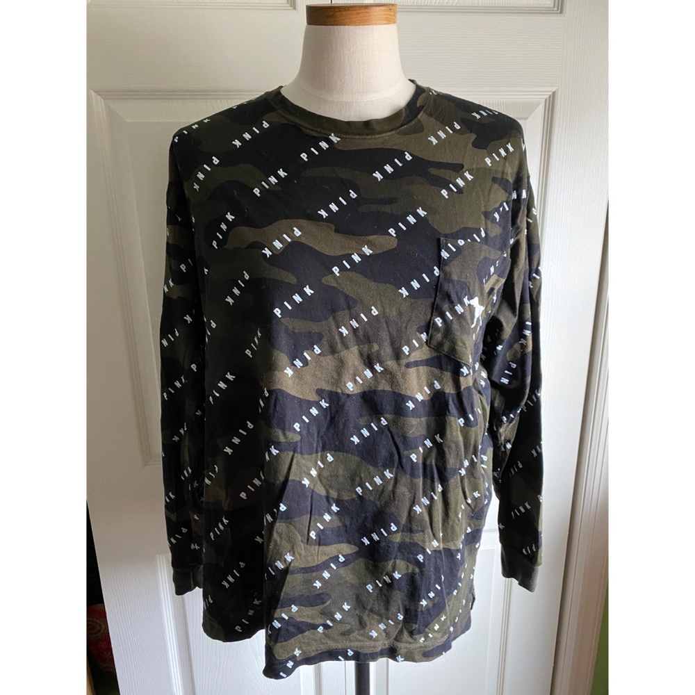 VS Pink | Camo Logo Long Sleeve